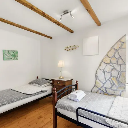 Casa Stifanici Tatil Evi *