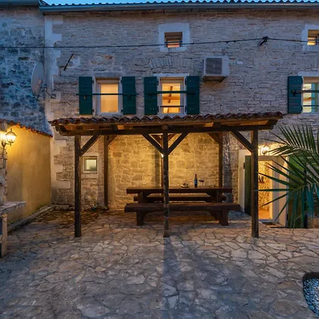 Holiday home Casa Stifanici *